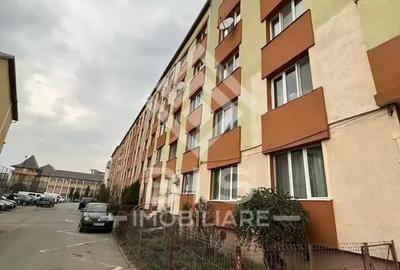 APARTAMENT 2 CAMERE DECOMANDAT