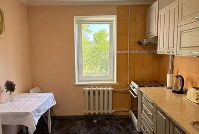 Apartament cu 2 camere decomandat în Titan