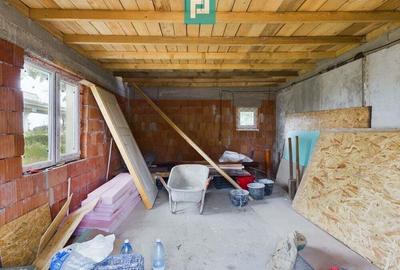 Casa cu 3 camere la ro?u de vanzare zona 6Vanatori Casa cu 3 camere la ro?u de vanzare zona 6Vanatori - 3