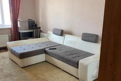 Apartament cu 3 camere decomandat în Crângași