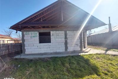 Casă cu 3 camere în Galbenu - 9