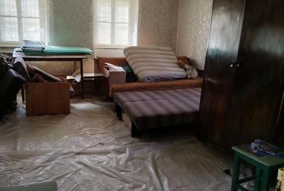 Casă cu Teren 1300 Mp în Central - 4