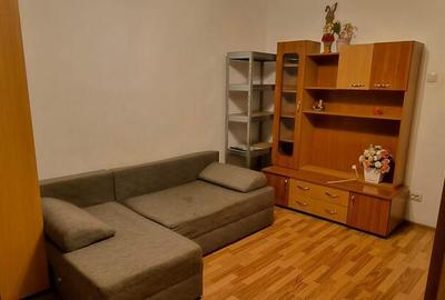 Inchiriez apartament 2 camere in Deva, pe str. Minerului, et 1 - 3
