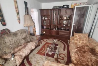 Apartament 2 camere semidecomandat etaj 2/4 pe strada Nanter - 2
