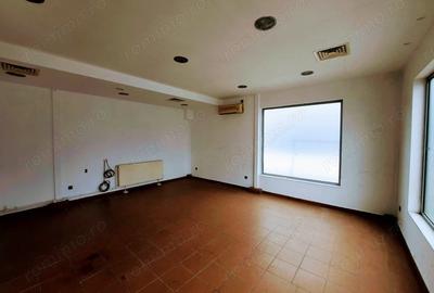 Spațiu comercial, de 18 mp, în Sântuhalm - 1