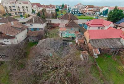 De vanzare Casa + Teren 1054 mp, in Sanmartin - 11