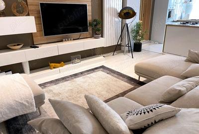 Apartament spatios de vanzare 3 camere Palazu Mare - 3