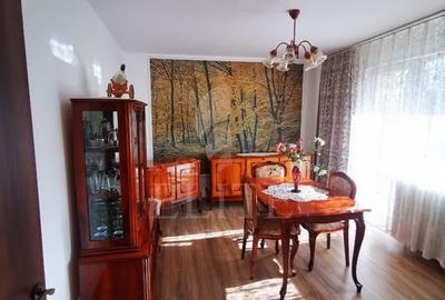 Apartament 4 camere în zona COMPLEX OLIMPIA Apartament 4 camere în zona COMPLEX OLIMPIA - 2