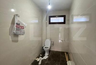 Casă cu 9 camere cu Teren 460 Mp în Central - 2
