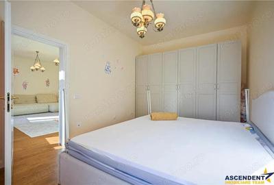 FILM! Eleganta si confort, in cetatea istorica a Brasovului, vedere spre Tampa - 5