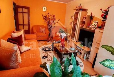 Apartament decomandat cu 3 camere de vanzare Micro 17, etaj 3 - 1