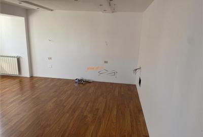 Apartament 4 camere transformat in 3 camere , zona ultracent - 4