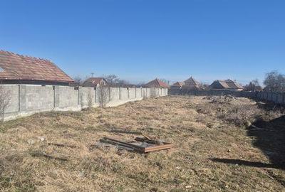 Teren de 1100 mp, în Central