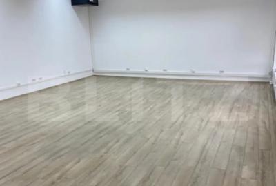 Spațiu comercial, de 425 mp, în Central - 1