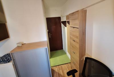 200 euro!!!Garsoniera Et 2 Zona Complexul Studentesc - 4