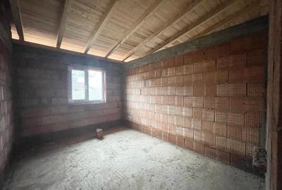 Duplex cu 4 camere cu Canalizare în Urseni - 7