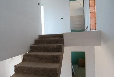 Casă cu 5 camere cu Canalizare în Chișoda - 15