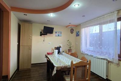 Casă cu 5 camere cu Teren 300 Mp în Podul de Fier - 13