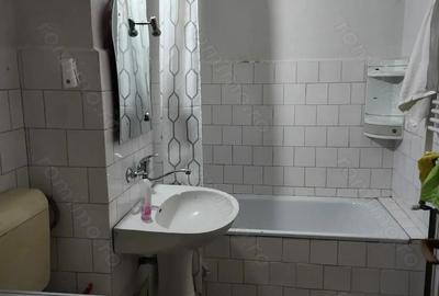 Inchiriez apartament cu 2 camere in zona Bucovinei - 8