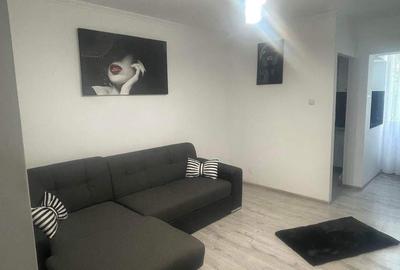 Garsoniera superba, pretabila pentru un cuplu sau o persoana. Langa Sala Palatului - 4