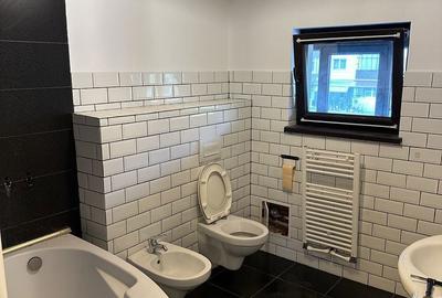 Apartament cu 3 camere semidecomandat în Central - 2