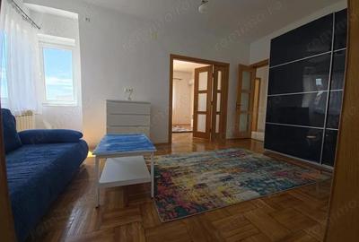 Apartament cu 3 camere semidecomandat în Central - 17