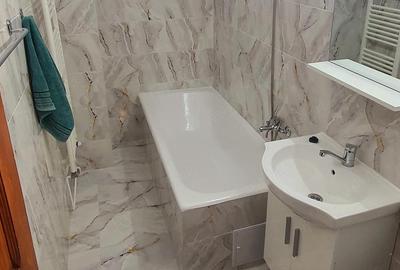 Apartament cu 2 camere decomandat în Km 4 - 5