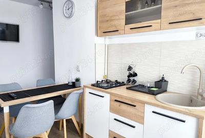 Apartament cu 2 camere decomandat în 15 Noiembrie - 7