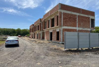 Casă cu 6 camere cu Teren 385 Mp în Tunari - 11