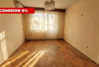 Apartament cu 3 camere semidecomandat în Calea București - 1