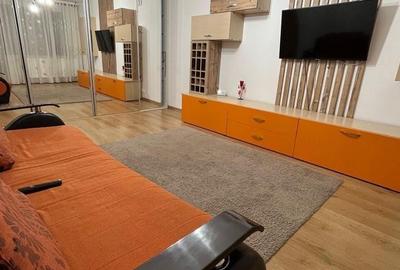 Apartament cu 2 camere decomandat în Tractorul - 2