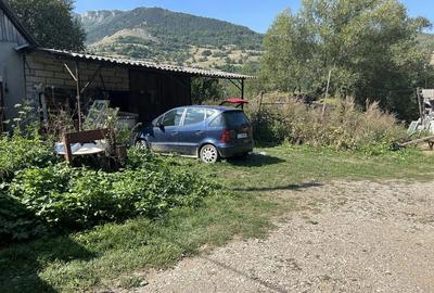 Teren de 1800 mp, în Rimetea - 1