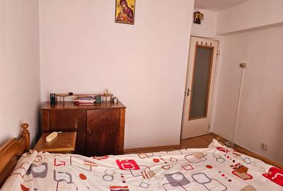 Apartament cu 3 camere decomandat în Răcădău - 11