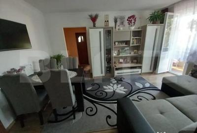 Apartament cu 2 camere semidecomandat, mobilat în Micro 14