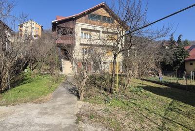 Casă cu 4 camere cu Teren 1000 Mp în Central - 8