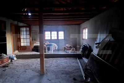 Casa cu piscina P+M, 1.368 mp teren, Leamna de Sus - 2