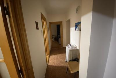 Apartament  2 camere Zona Capela Militară - etaj 6/10 - 56 mp - 6