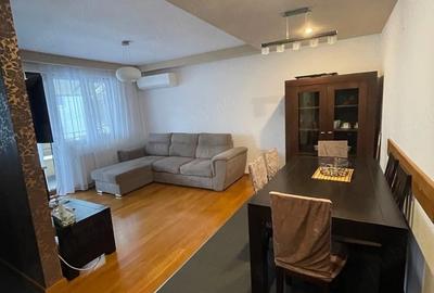 Apartament cu 3 camere decomandat în Andrei Mureșanu - 1