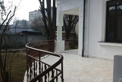 Birou, de 180 mp, în Gara - 17