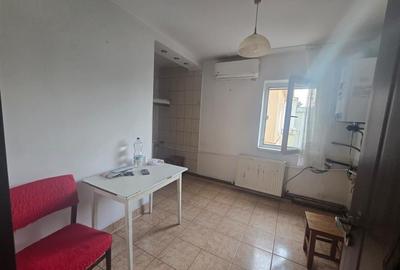 Apartament cu trei camere si beci zona Octavian Paler - 4