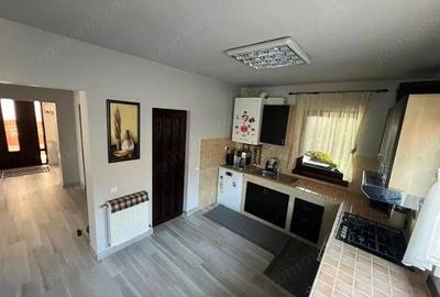 Santana de Mures - Vanzare casa 5 camere - Str. Nucului - 2