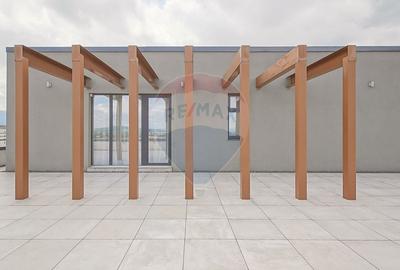 Penthouse cu 4 camere decomandat în Tractorul - 37