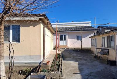 Casă individuală cu 6 camere cu Teren 808 Mp în Lețcani