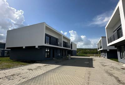 Casă cu 3 camere în Rășinari - 1