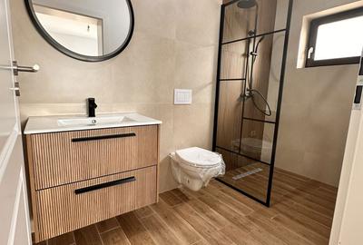 Casă cu 3 camere cu Teren 450 Mp în Sânmihaiu Român - 1