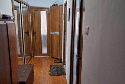 Apartament 3 camere, circular - zona Astra - 1