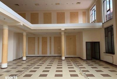 Spațiu comercial, de 450 mp, în Central - 18