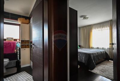 Casă cu 4 camere cu Teren 1000 Mp în Podu Oltului - 14