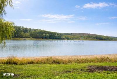 Teren de 2252 mp, în Cetariu