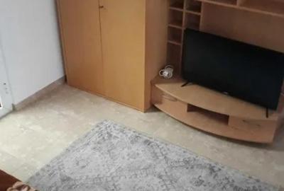 Garsonieră semidecomandată în CET